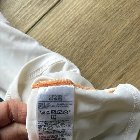 Old Navy Kids Rashguard “Can’t Stop the Waves” - Picture 4 of 7